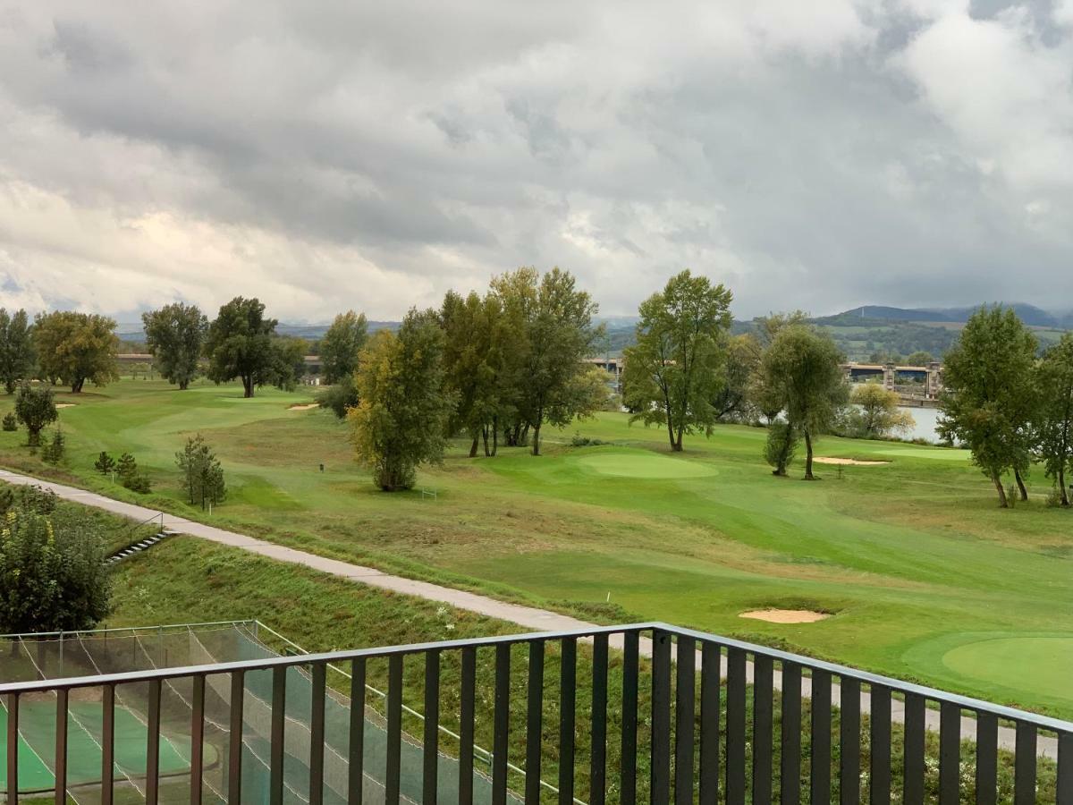 Greenbay Golf Apartments Trencin Exterior photo